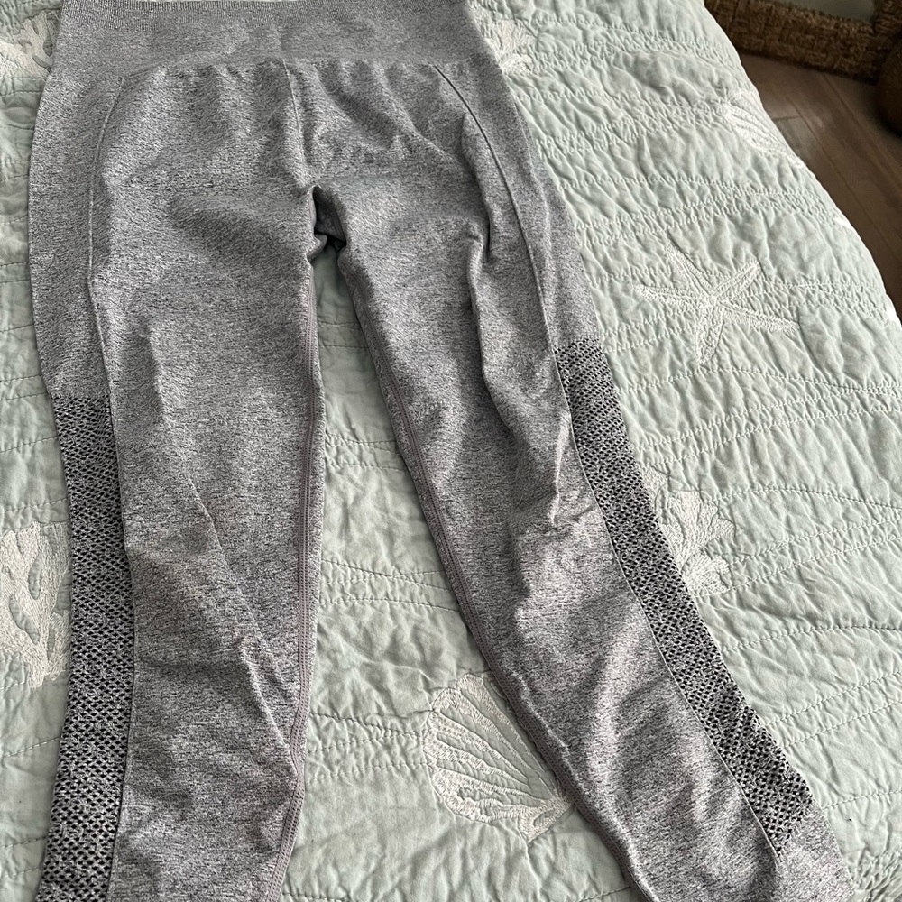 Fabletics yoga leggings